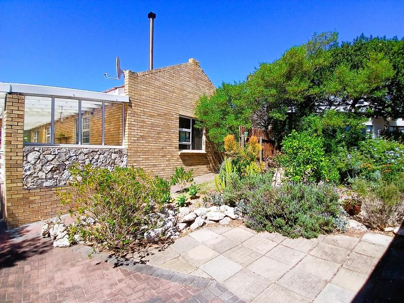 3 Bedroom Property for Sale in Stilbaai Wes Western Cape